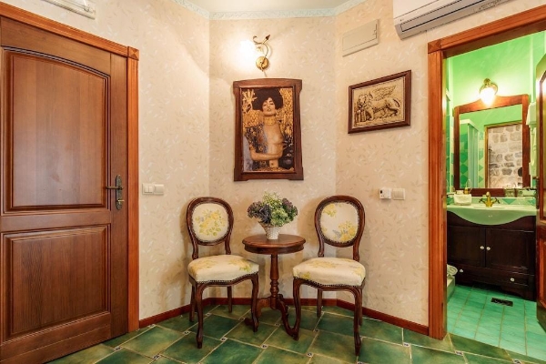 Hotel Monte Cristo (Kotor)